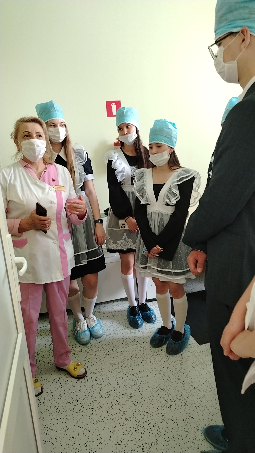 Путь в профессию сделали учащиеся 11 класса МАОУ «Урмарская СОШ им. Е.Г. Егорова».